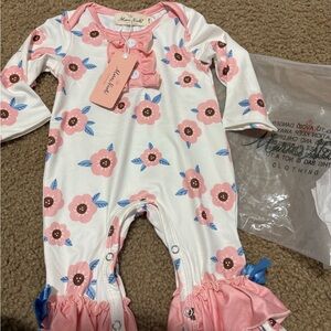 NWT Marie Nicole Floral Ruffle Baby One-Piece Bodysuit
